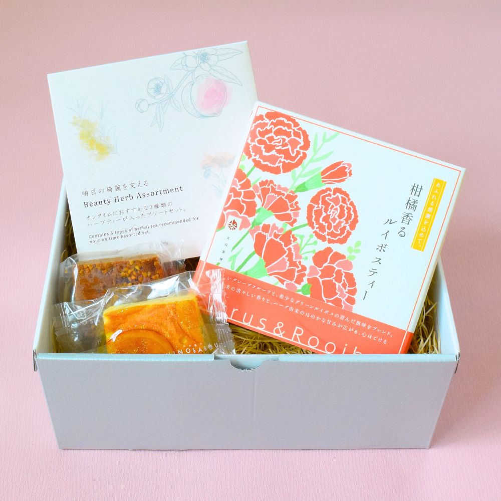 2種のハーブティーとお菓子のギフト